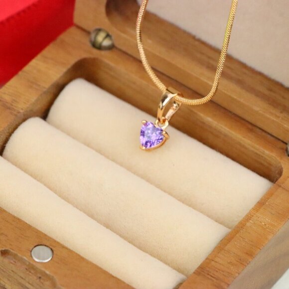 "Elegant Heart-Shaped Purple Pendant in Gold, XPPT1304 - Picture 8 of 12